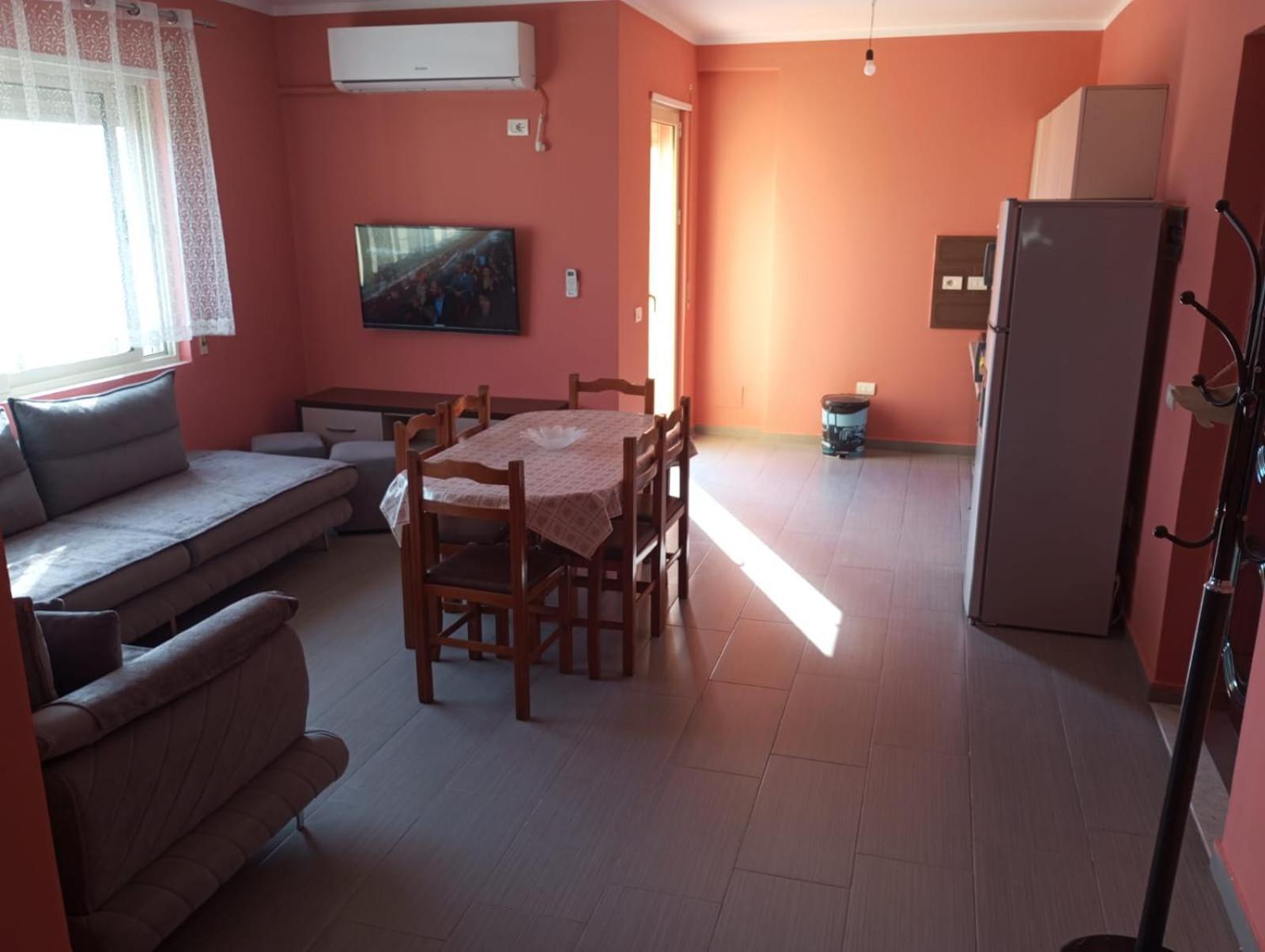 Maksimilian Apartament Дуррес Екстер'єр фото