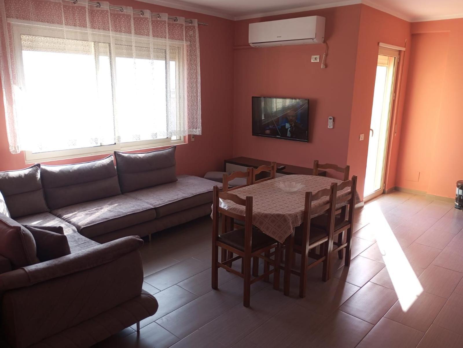 Maksimilian Apartament Дуррес Екстер'єр фото