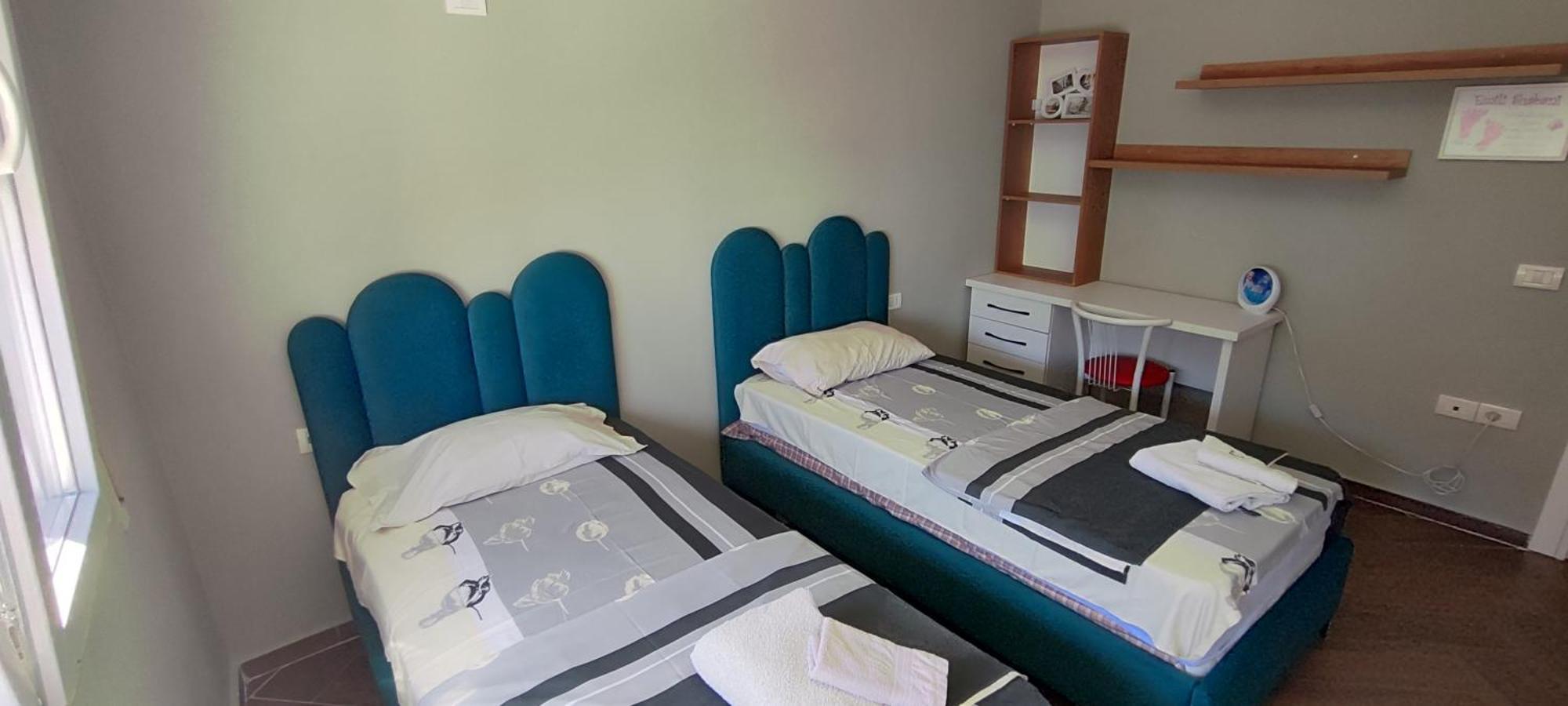 Maksimilian Apartament Дуррес Екстер'єр фото