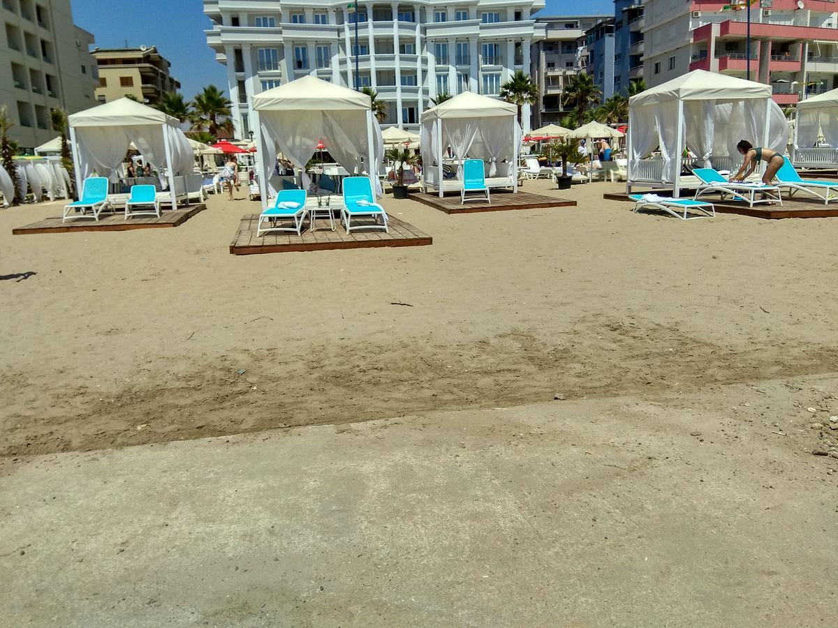 Maksimilian Apartament Дуррес Екстер'єр фото